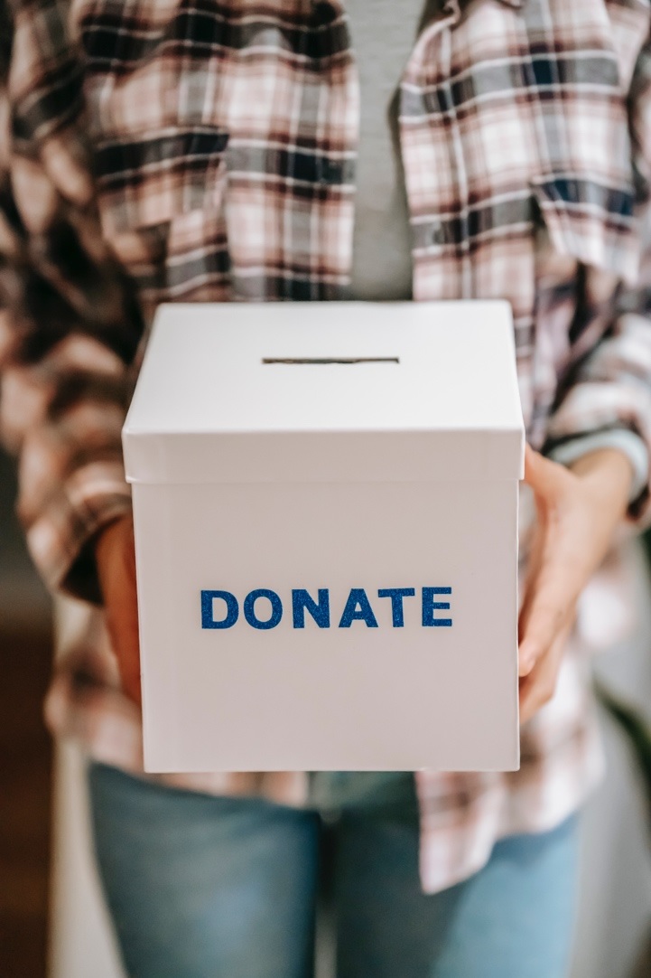 donate,box,holding