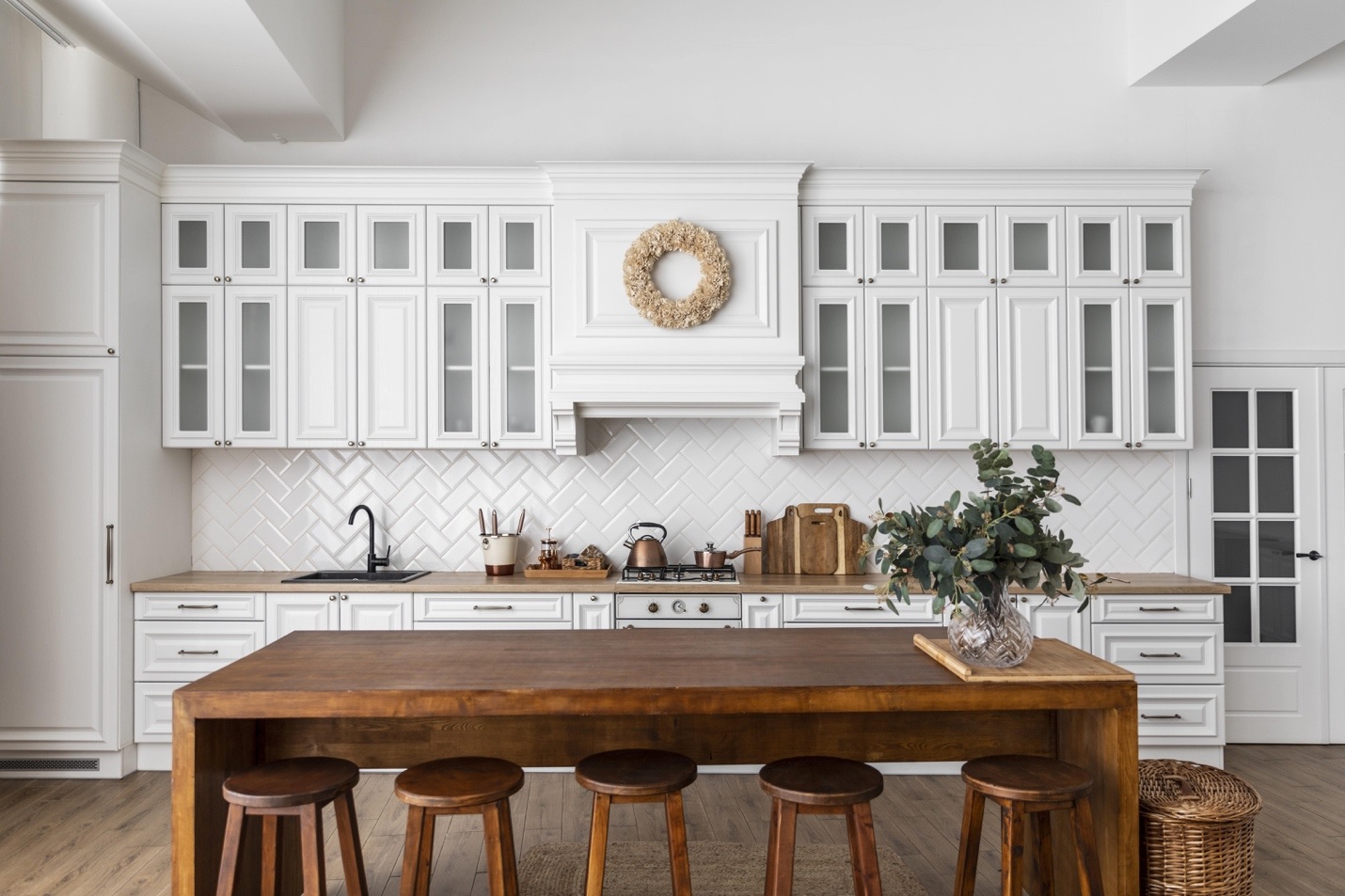 kitchen,table,chairs