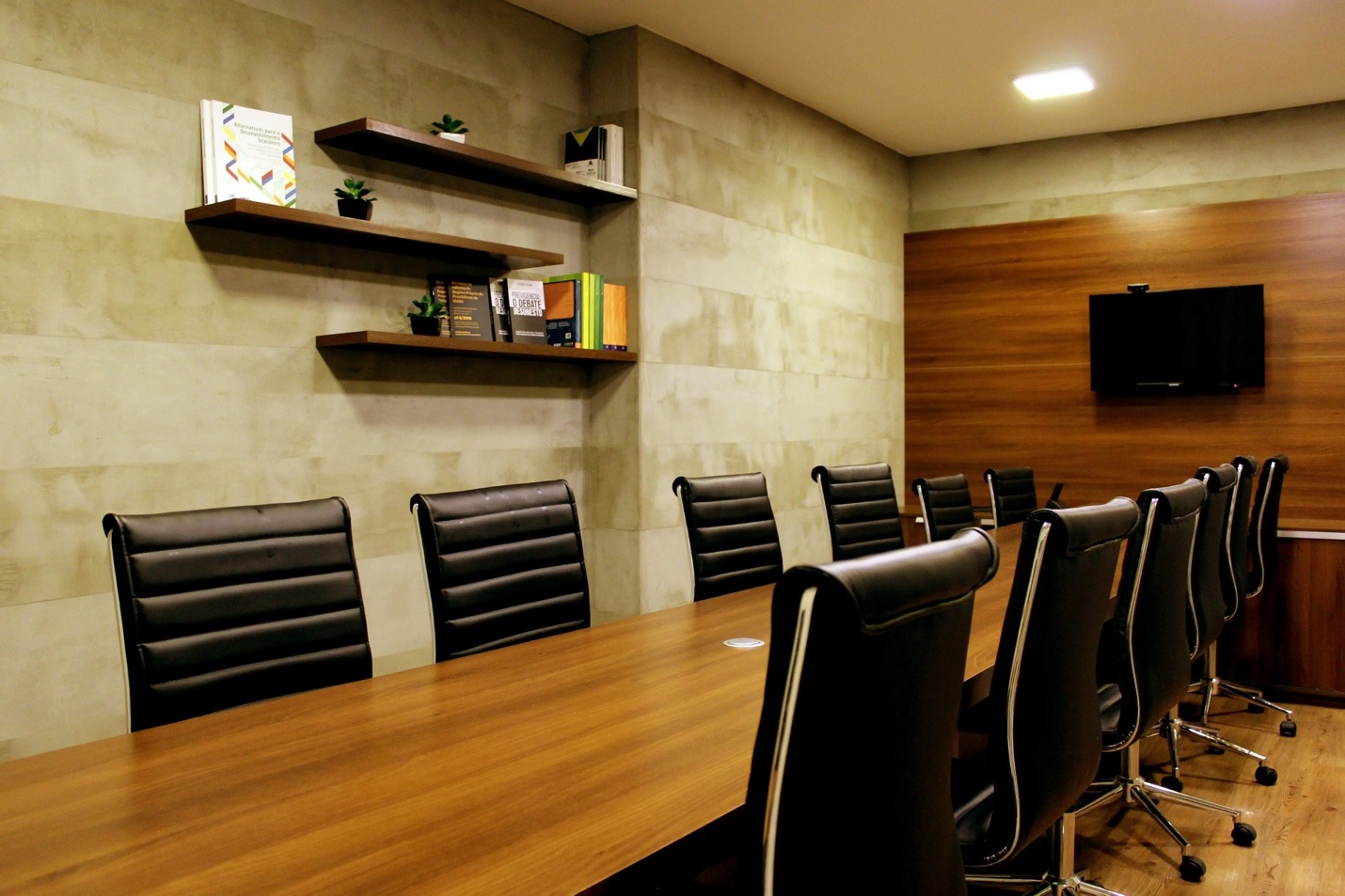meetingroom,chairs,table