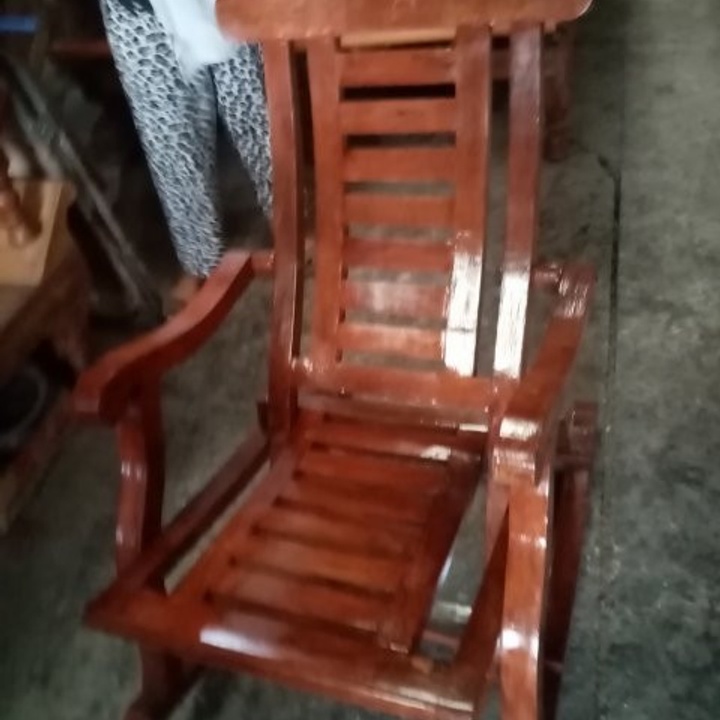Rocking Chair at 4500.00 from Quezon City. LookingFour Buy & Sell Online