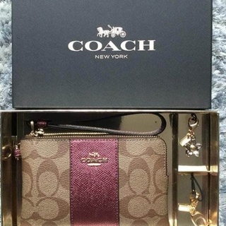 Coach Wristlet/Wallet at  from City of Makati. | LookingFour Buy &  Sell Online