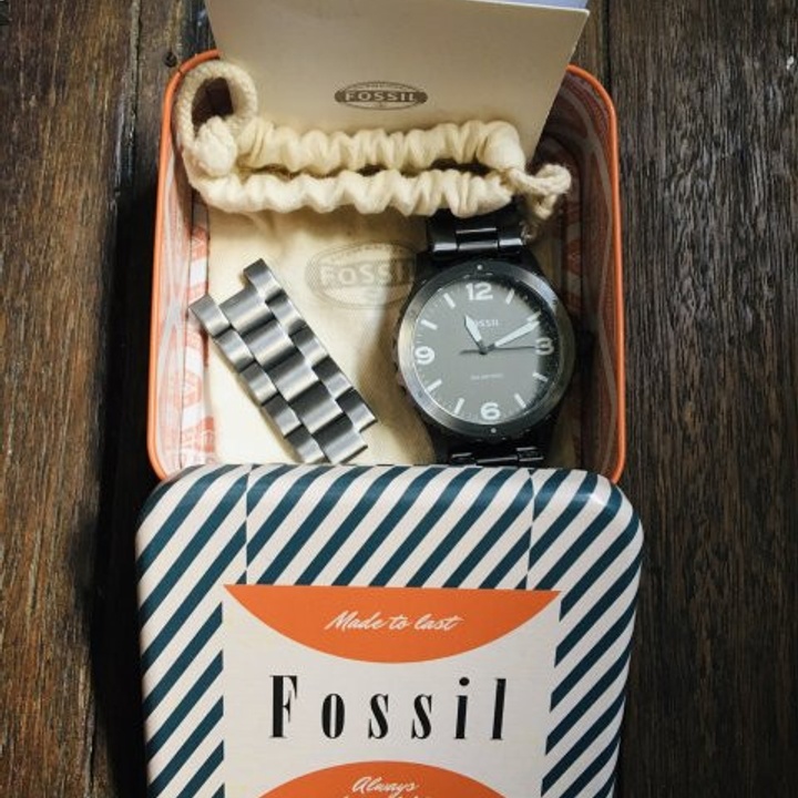 Original Fossil Couple watch at  from City of San Juan. |  LookingFour Buy & Sell Online