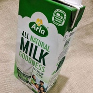 Arla Full Cream Milk (Fresh and Natural cow's milk)