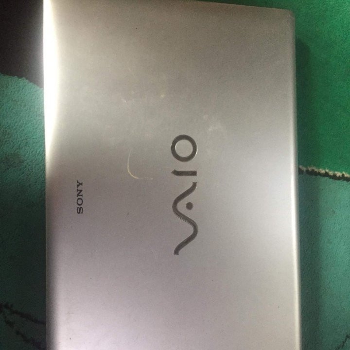 2nd Hand Sony Vaio Laptop at 8000.00 from Pateros. LookingFour Buy
