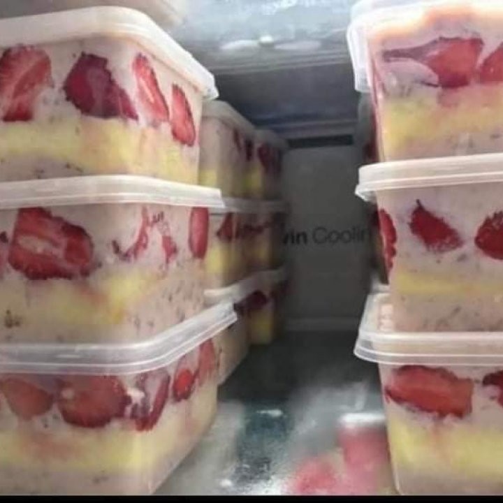 Strawberry Ice Cream Cake at 280.00 from Quezon City. LookingFour Buy
