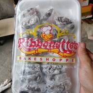 Yummy chocolate crinkles
