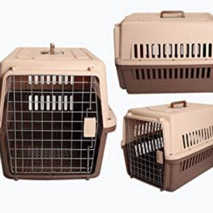 Pet Travel Crates for dogs and cats at 650.00 from City of Mandaluyong
