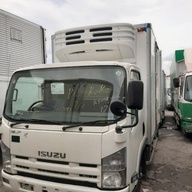 Isuzu NPR ELF 14ft Refvan