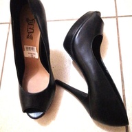 Shoes with heels for sale