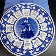 Porcelain commemorative plate (2004)-Queen Elizabeth calendar