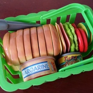Sandwich-Making Pretend Playset