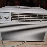 Kolins window type aircon