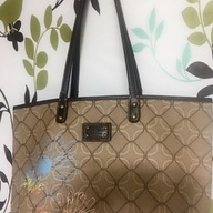 Nine West shoulder bag bought in Dubai.It is handy bag anywhere you want to go you can grab
