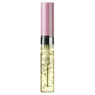 Eyelash treatment nourishes