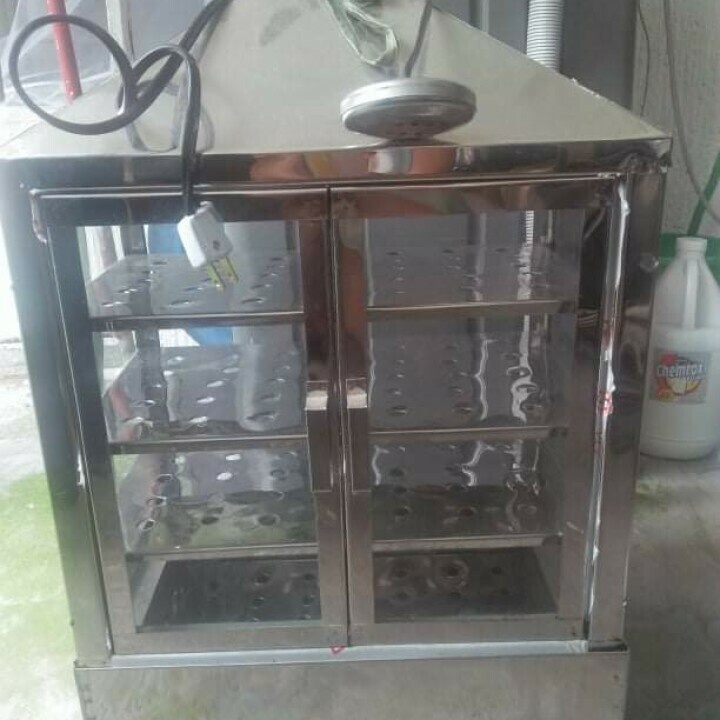 Steamer for hotdogs etc at 2000.00 from City of Caloocan. LookingFour