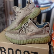 Yeezy 350 Earth Auth