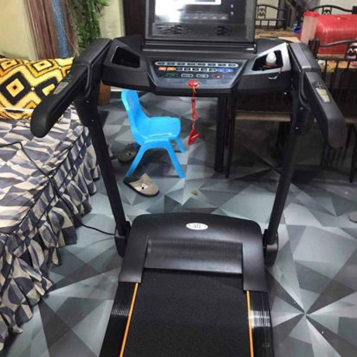 Avant garde treadmill sale