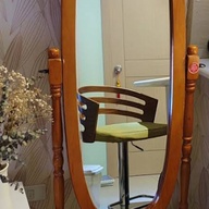 Wooden Mirror Stand (Oval)
