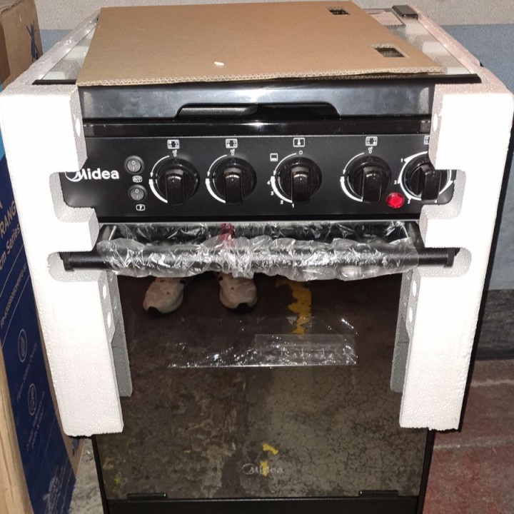 Midea Gas Range 4 burner w/ oven at 13625.00 from City of Las Piñas
