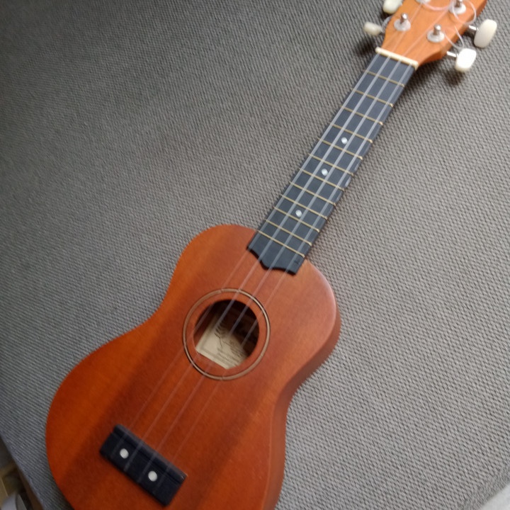 Monterey Ukulele Natural Mahogany Wood Smooth Instrument Artist Hobby