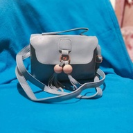 Belinda sling bag for sale