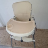 High chair para sa mga baby na makulit pakaini