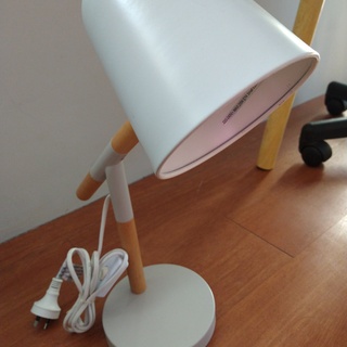 white lamp light on table