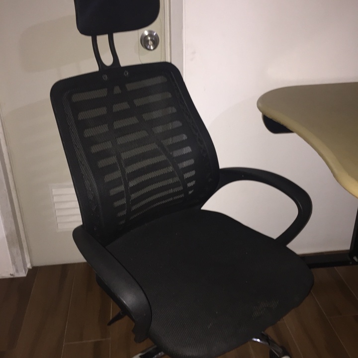 Computer Table at 800.00 from City of Bacoor, Cavite. LookingFour Buy