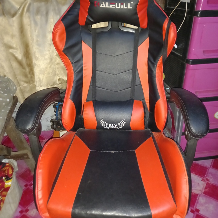 Gaming chair preloved at 1800.00 from Bansalan, Davao del Sur