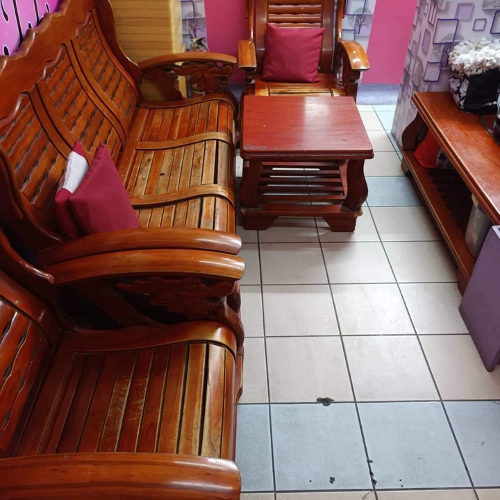 1 SET FURNITURE at 6000.00 from Rosario, Cavite. LookingFour Buy