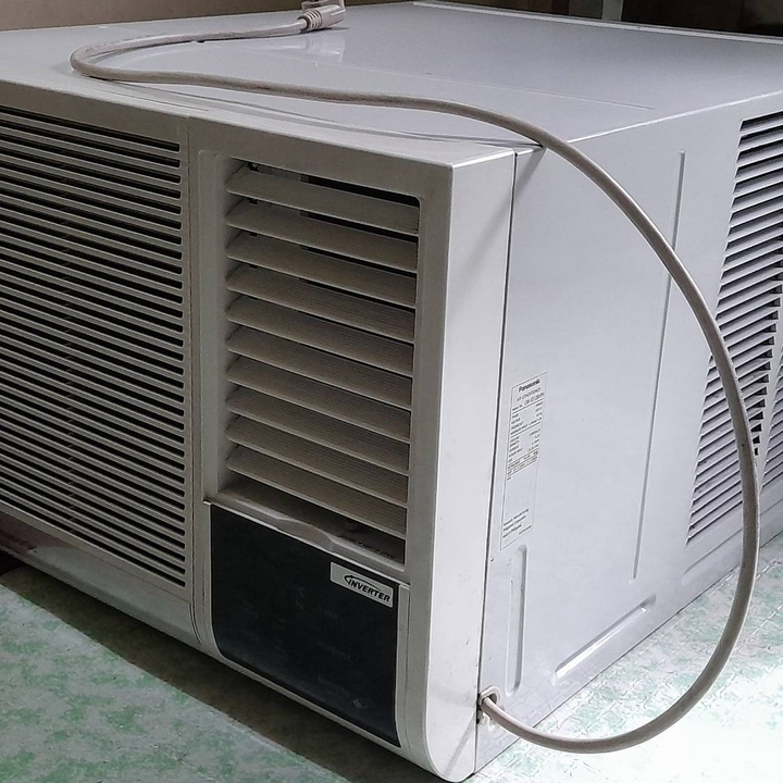 PANASONIC AIR CONDITION at 20000.00 from City of Makati. LookingFour