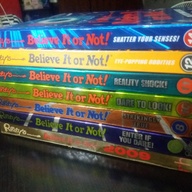 Books collection 7pcs"Ripley's Believe It or Not"