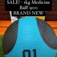 1kg Medicine Ball -₱900 (SALE PRICE)
