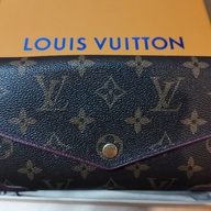 Louis Vuitton Retiro Sarah Wallet