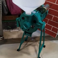 MILL GRINDER