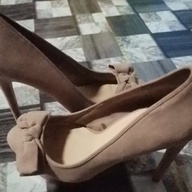 Preloved Berskha Heels