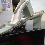 Aztrid shoes