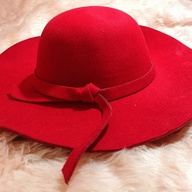 Red Floppy/Fedora Women's Autumn Hat