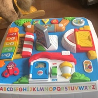 Fisher price laugh and learn table❤️