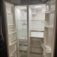 American Home 2 door fridge freezer (selling for parts or repair)