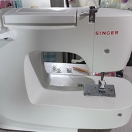 Portable SINGER Sewing Machine