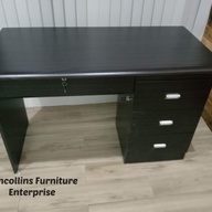 Executive/office table with drawers - High quality