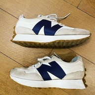 New Balance 327
