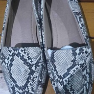 Ukay ukay flat shoes for woman
