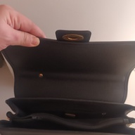 Aunthentic Gucci leather handbag