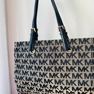 MK signature toe bag