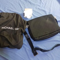 MICHAEL KORS MESSENGER BAG