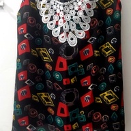 Sleeveless top/printed/stylish