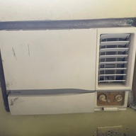 Carrier aircon 1.5Hp window type