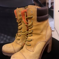 Caimano Boots with 3 inch heels